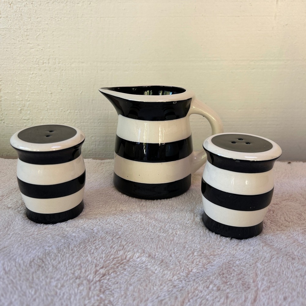 Terramoto San Francisco Black White Striped Ceramic Creamer Salt Pepper Set